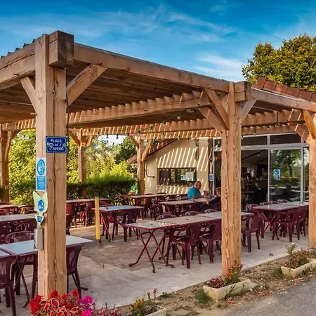 Κάμπινγκ Mobil-home Confortable Avec Terrasse - Api-1-52-1608 Le Grand-Serre